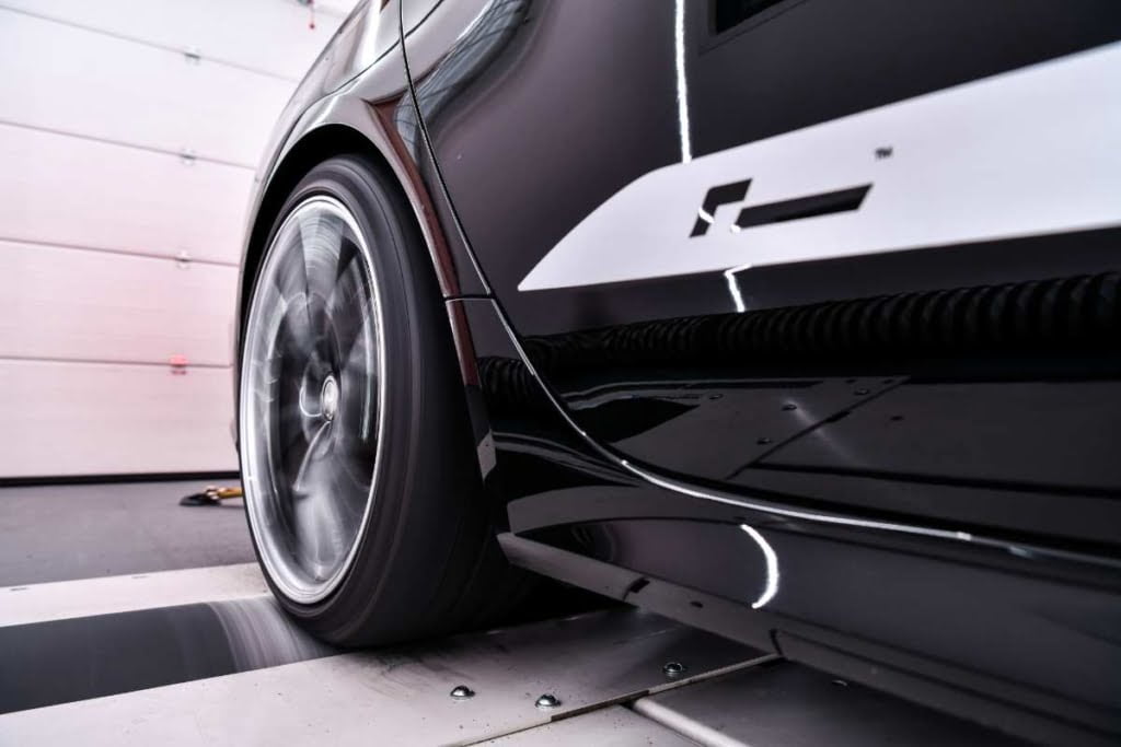 Engine Tuning in Old Park